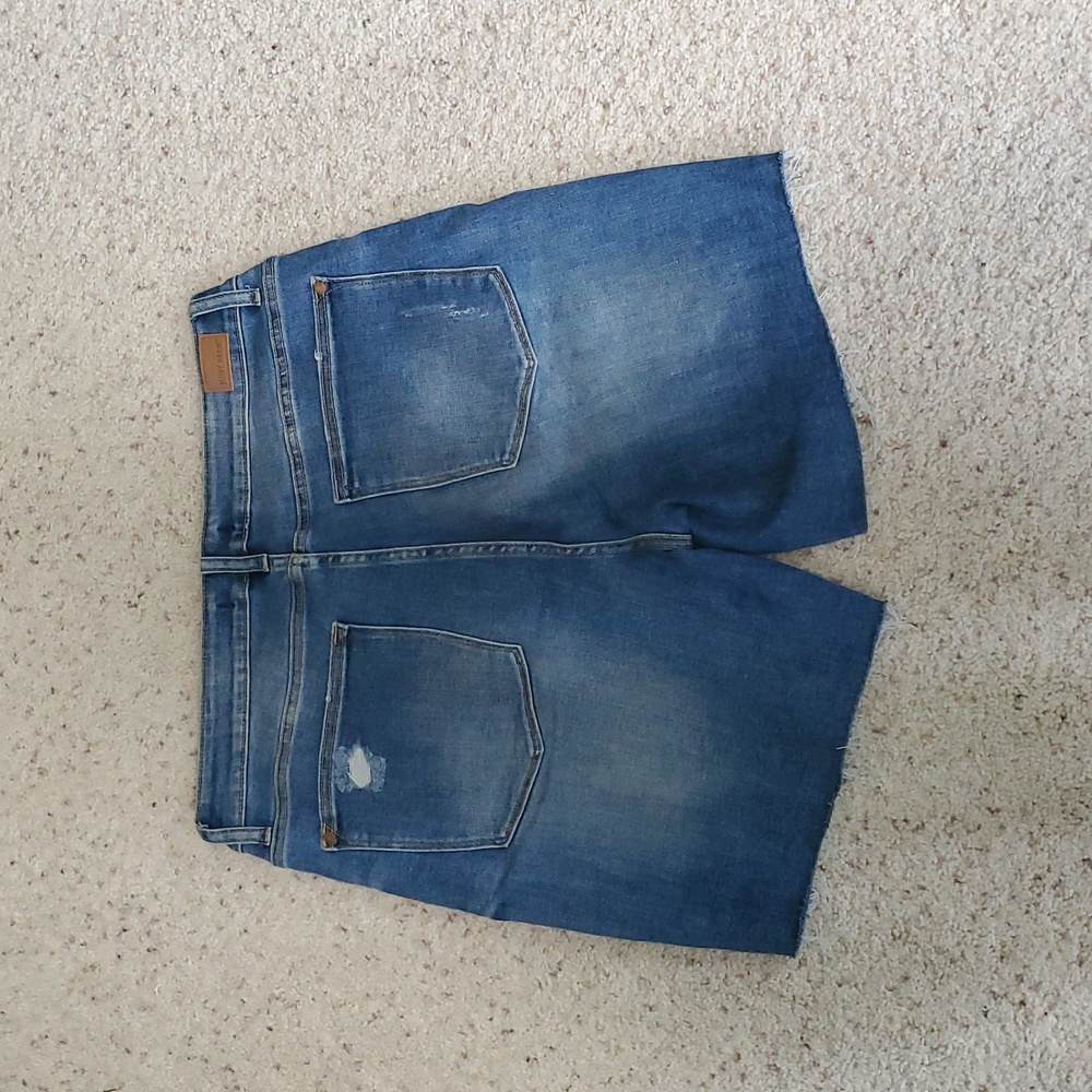Judy Blue Denim Distressed Women's Shorts - Picture 7 of 7